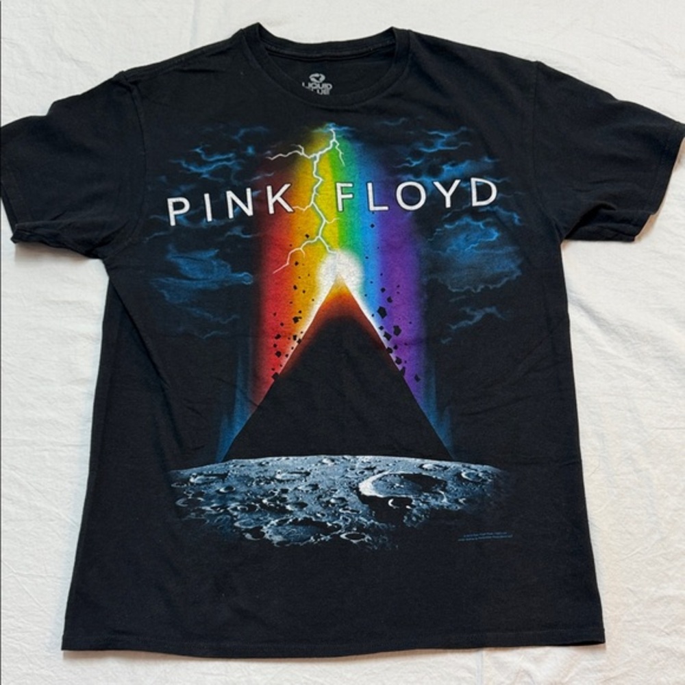 Liquid Blue Women’s Black Pink Floyd Graphic Tee‎